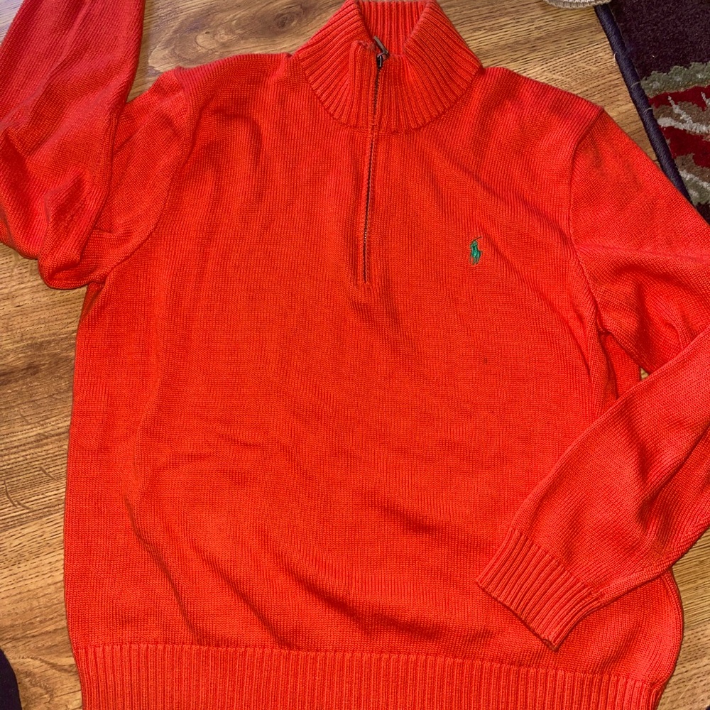 Polo Ralph Lauren classic and comfortable pullover sweater. Versatile & stylish.